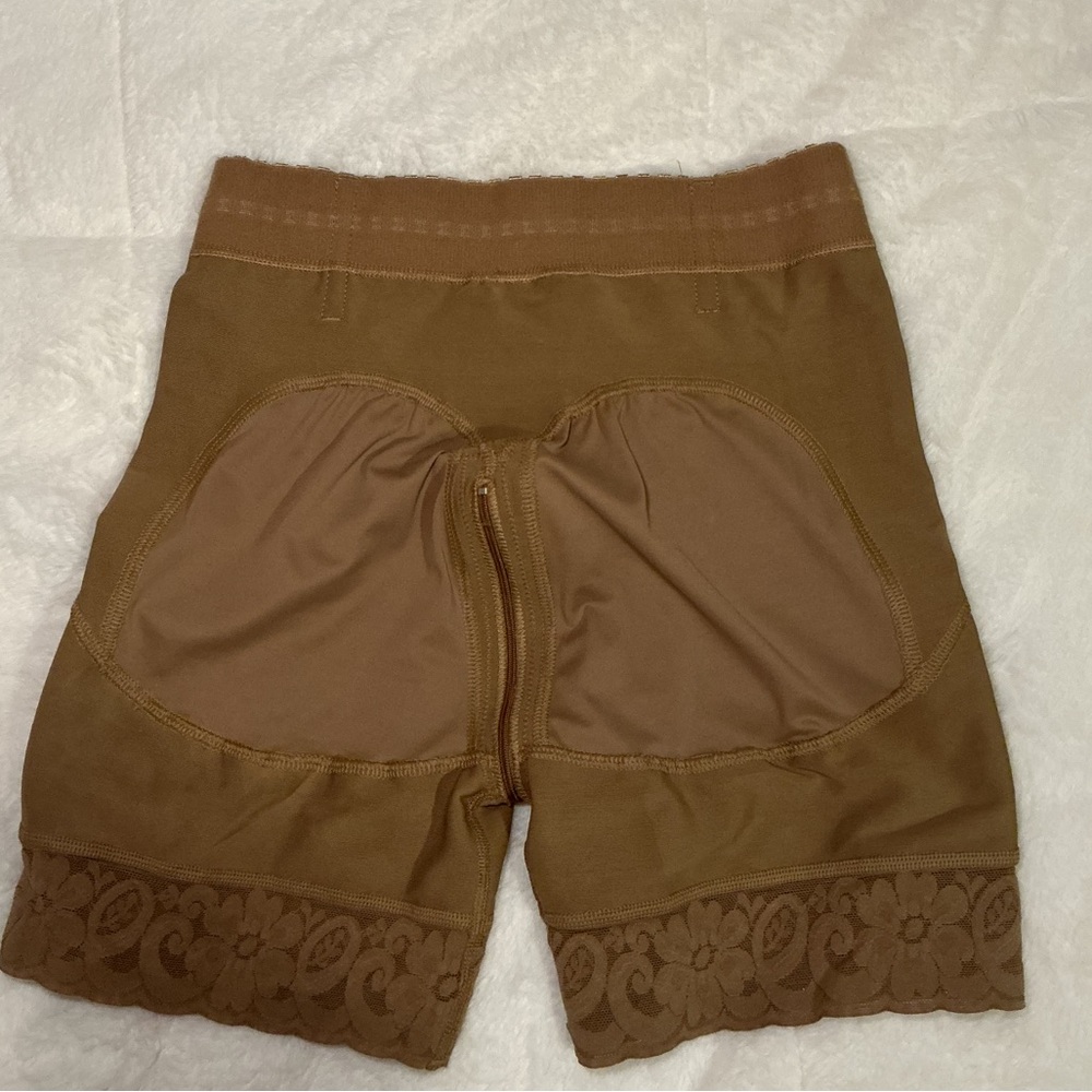 Colombian faja High-Waist Brown Shaping Shorts with Lace Trim - Picture 8 of 8